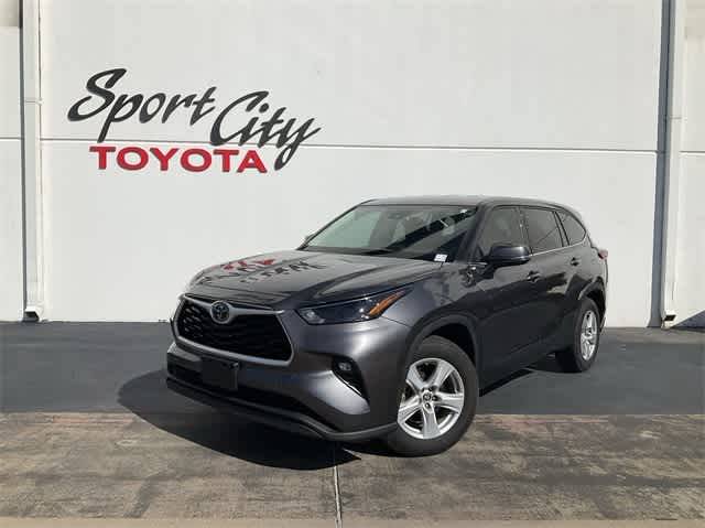 2022 Toyota Highlander LE — SUV — 60,815 mi — Dallas, TX