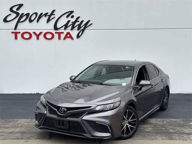 2022 Toyota Camry SE — Sedan — 104,043 mi — Dallas, TX