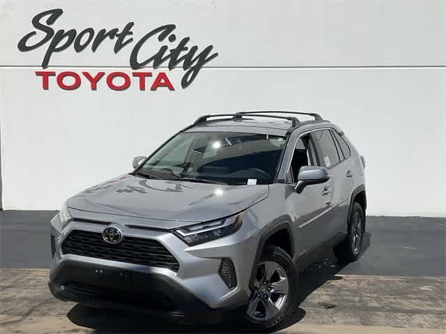 2024 Toyota RAV4 XLE — SUV — 3,918 mi — Dallas, TX
