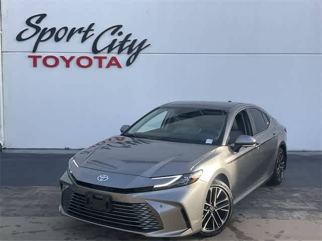 2025 Toyota Camry XLE — Sedan — 1,039 mi — Dallas, TX