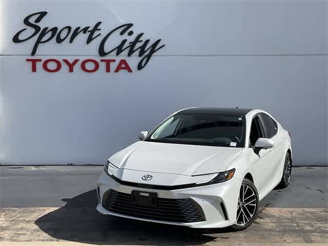 2025 Toyota Camry XLE — Sedan — 1,082 mi — Dallas, TX