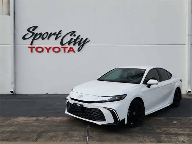 2025 Toyota Camry SE — Sedan — 2,751 mi — Dallas, TX