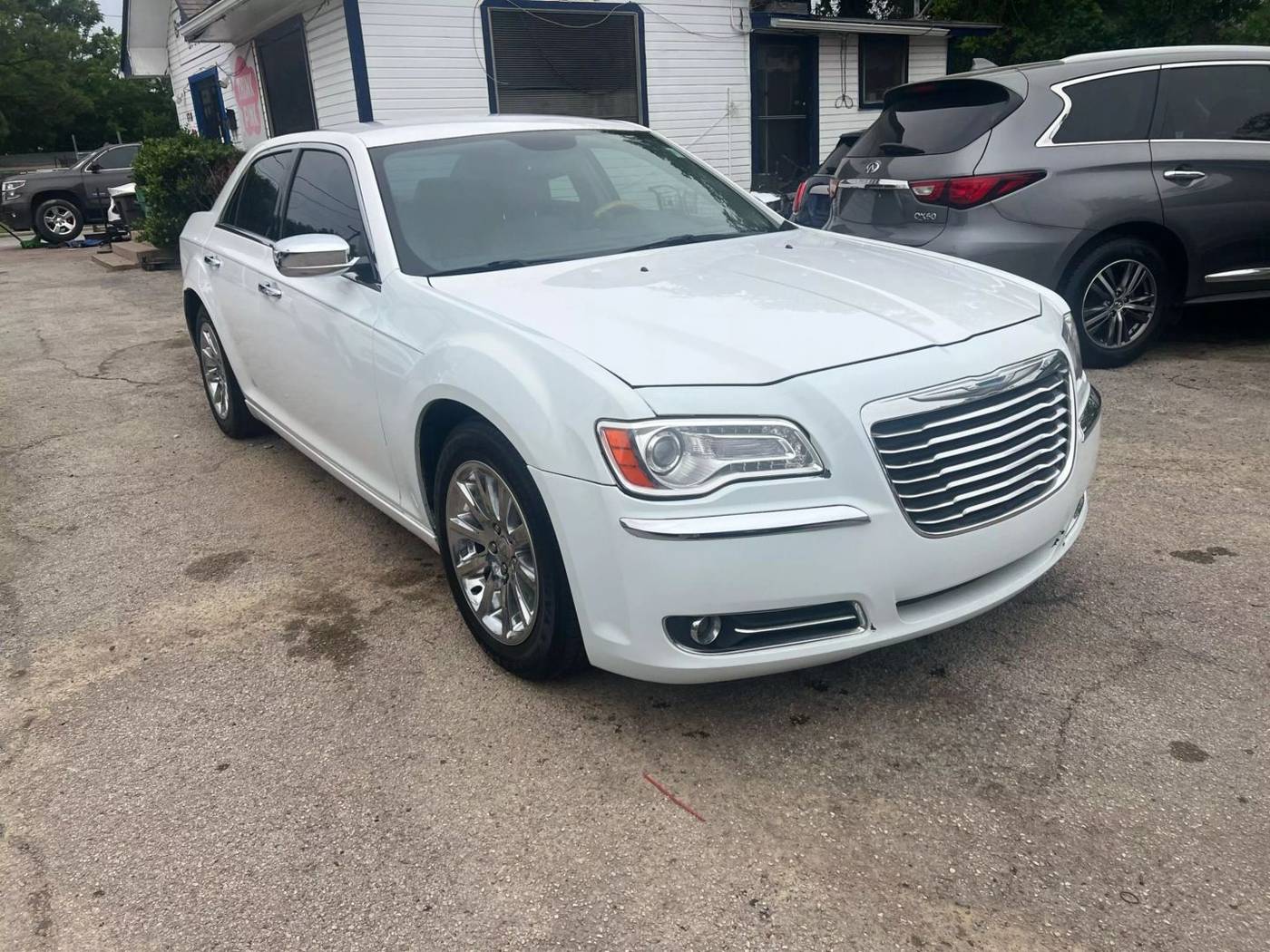 2013 Chrysler 300 C — Sedan — 71,440 mi — Haltom City, TX