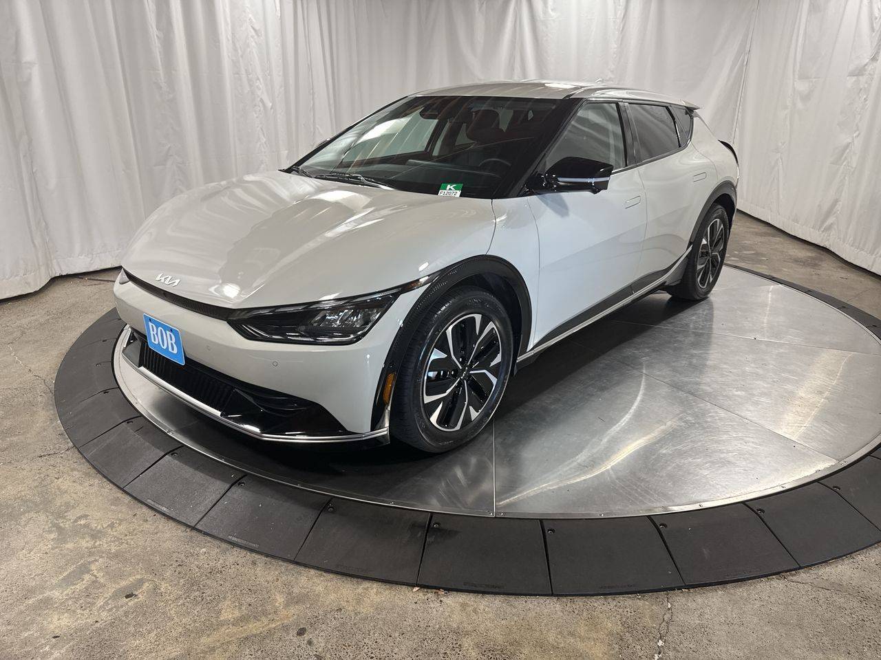 2024 Kia EV6 Wind — SUV — 13,580 mi — Beaverton, OR