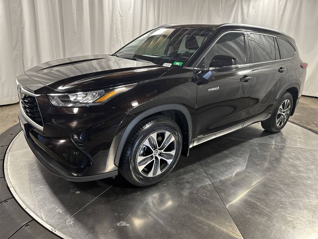2020 Toyota Highlander Hybrid XLE — SUV — 72,820 mi — Beaverton, OR
