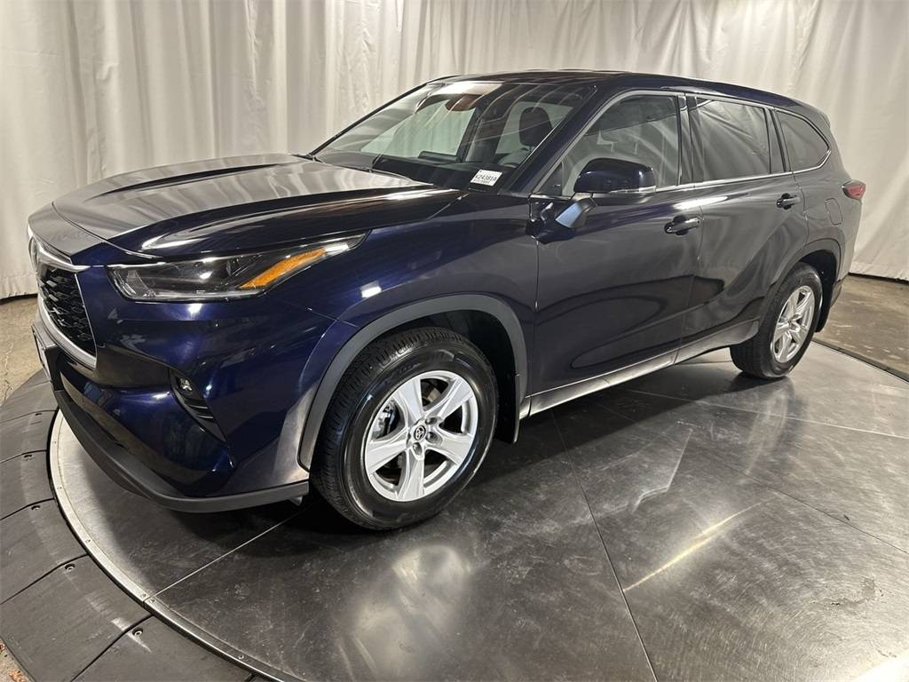 2021 Toyota Highlander LE — SUV — 52,628 mi — Beaverton, OR