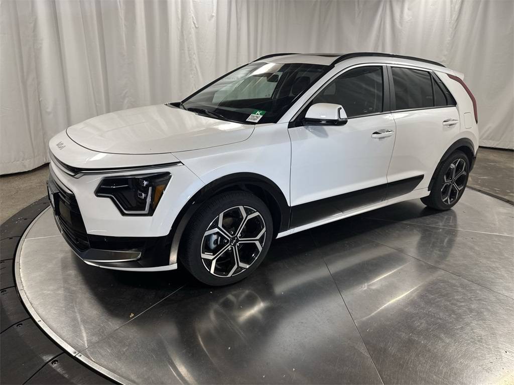 2024 Kia Niro Hybrid SX Touring — SUV — 8,814 mi — Beaverton, OR