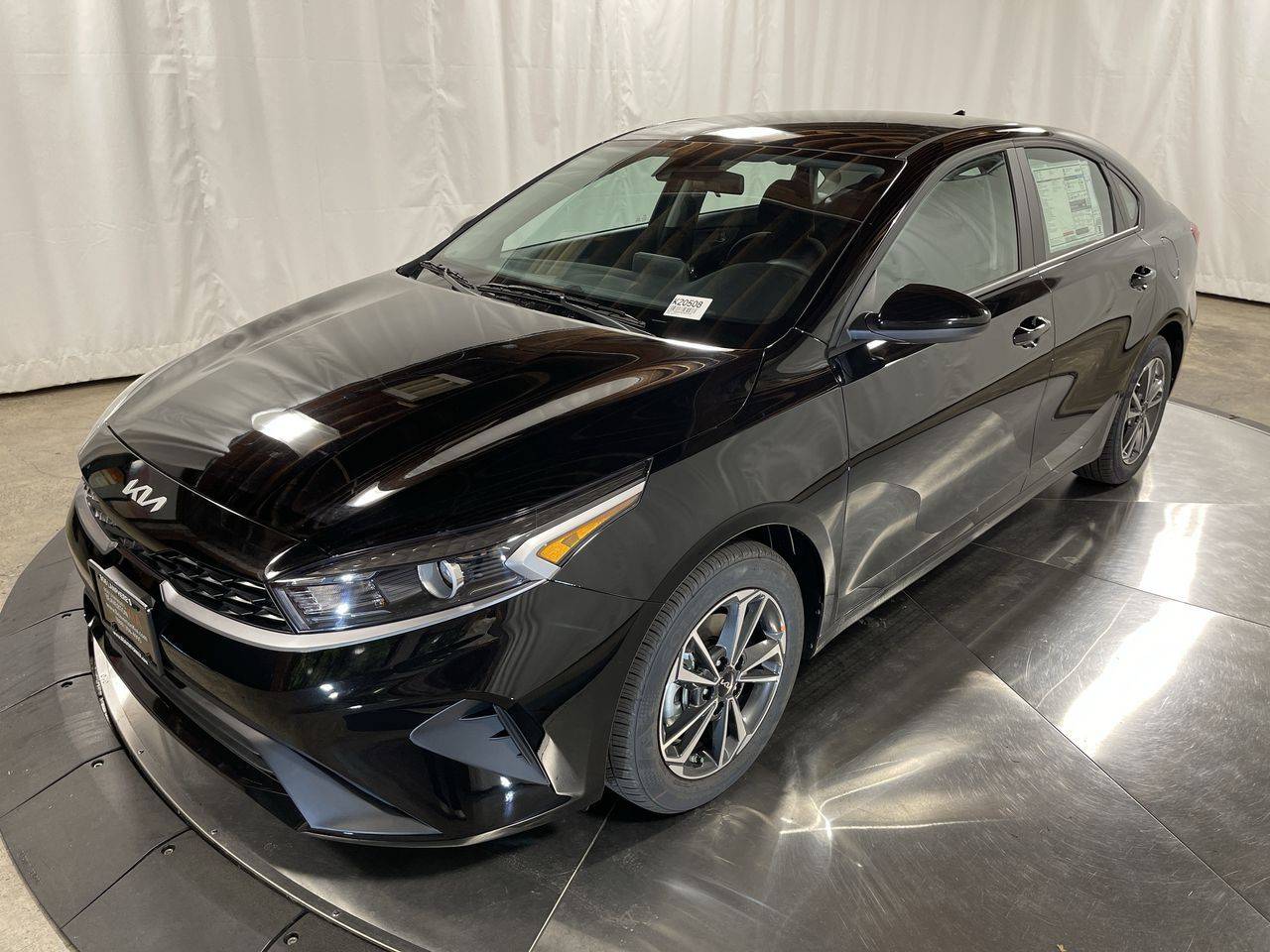 2023 Kia Forte LXS — Sedan — 25,589 mi — Beaverton, OR