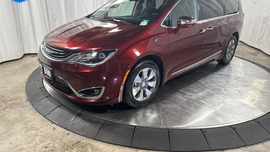 2018 Chrysler Pacifica Hybrid Limited — Minivan — 64,801 mi — Beaverton, OR