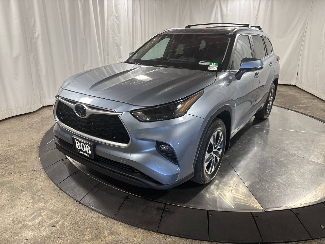 2023 Toyota Highlander XLE — SUV — 8,937 mi — Beaverton, OR