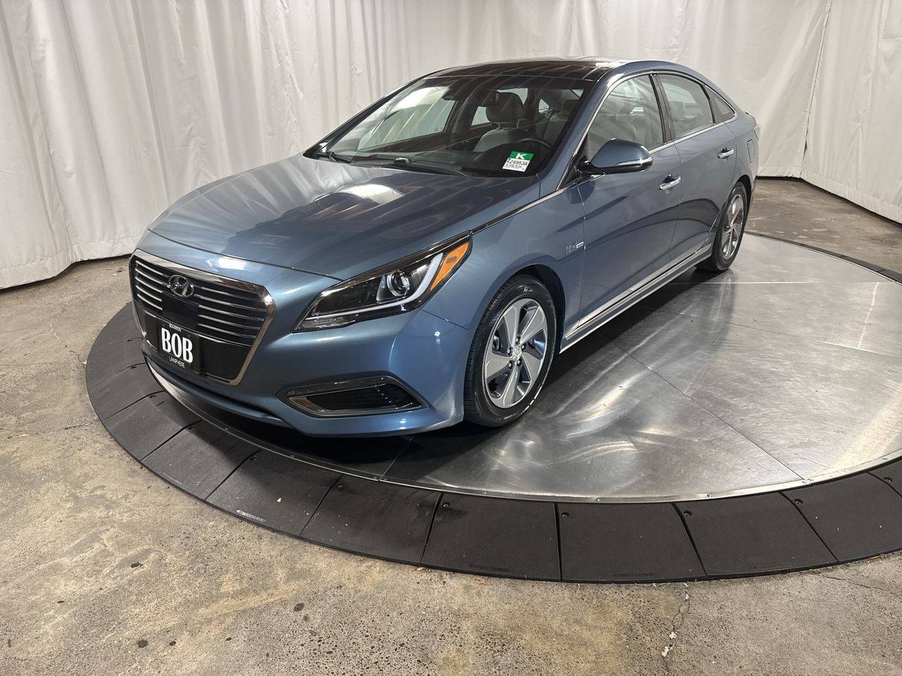 2016 Hyundai Sonata Hybrid Limited — Sedan — 51,122 mi — Beaverton, OR