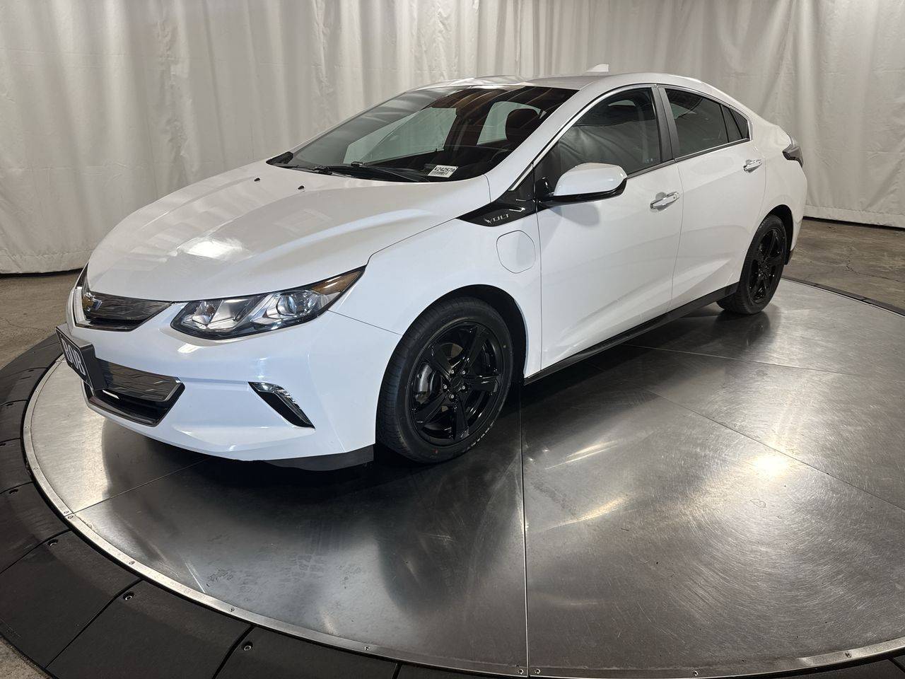 2018 Chevrolet Volt LT — Sedan — 52,396 mi — Beaverton, OR