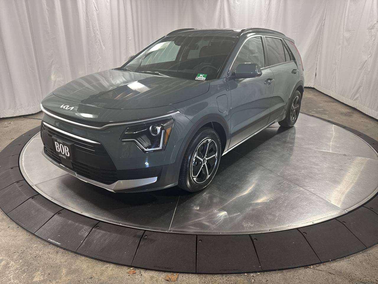 2024 Kia Niro Plug-In Hybrid EX — SUV — 3,677 mi — Beaverton, OR