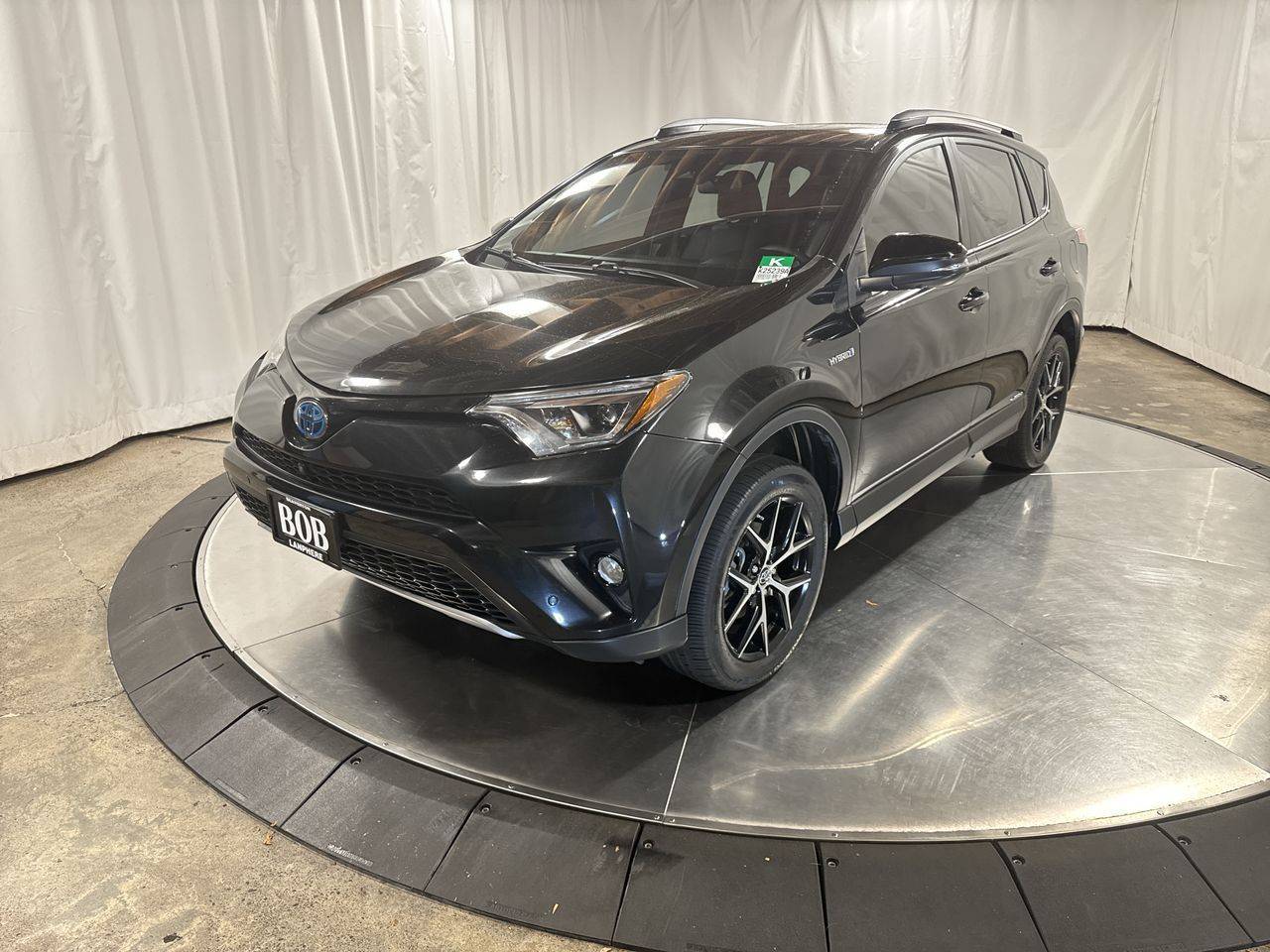 2017 Toyota RAV4 Hybrid SE — SUV — 72,472 mi — Beaverton, OR