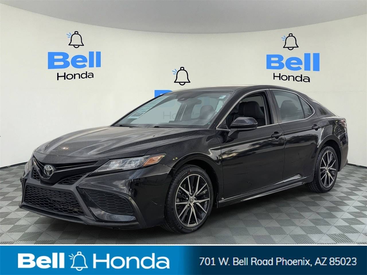 2021 Toyota Camry SE — Sedan — 111,965 mi — Phoenix, AZ