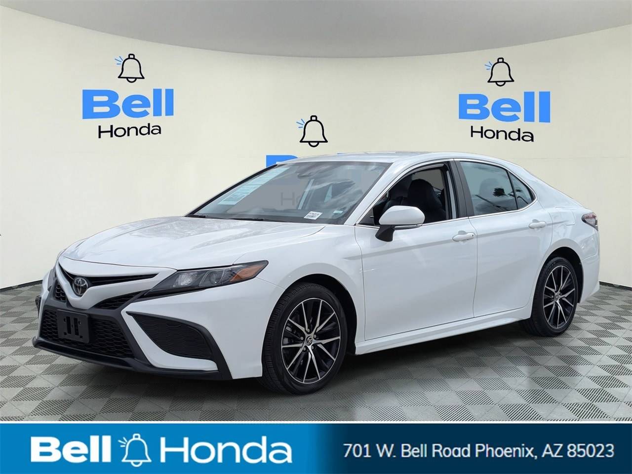 2022 Toyota Camry SE — Sedan — 61,021 mi — Phoenix, AZ