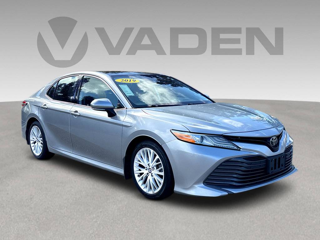 2019 Toyota Camry XLE — Sedan — 97,019 mi — Hinesville, GA