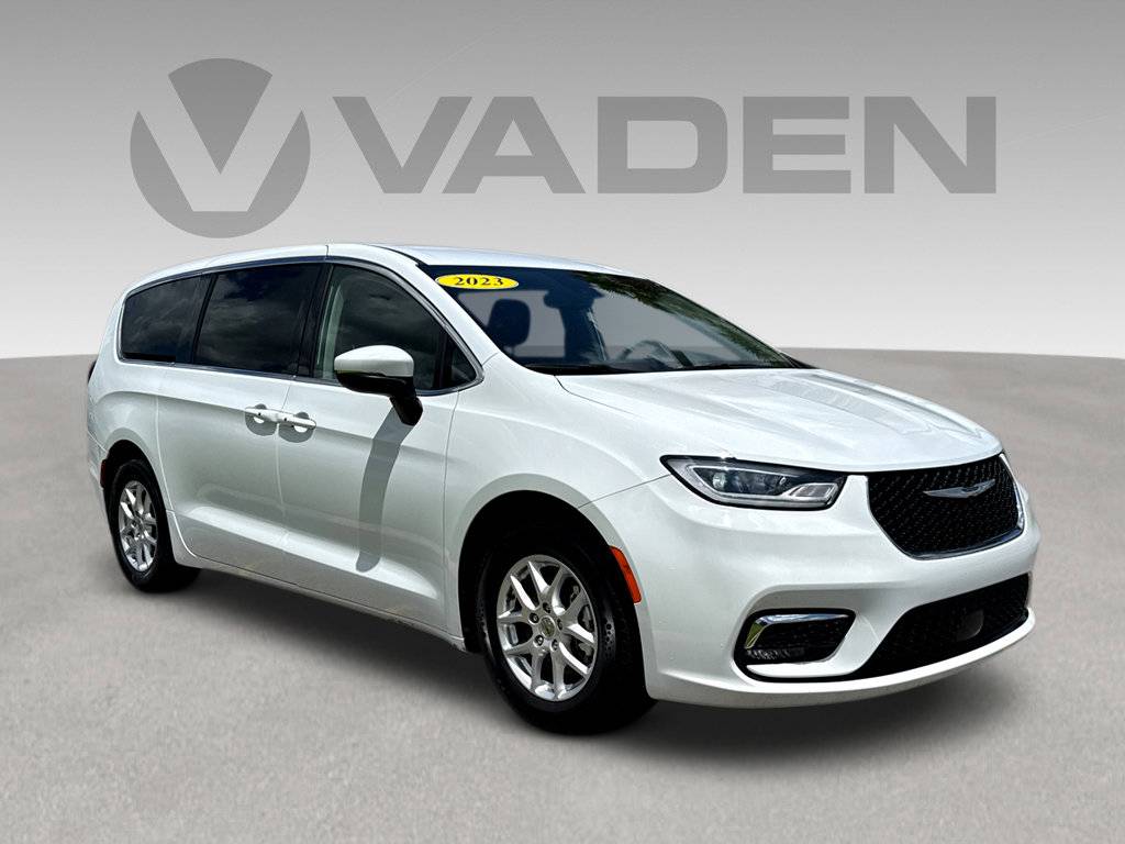 2023 Chrysler Pacifica Touring L — Minivan — 62,787 mi — Hinesville, GA