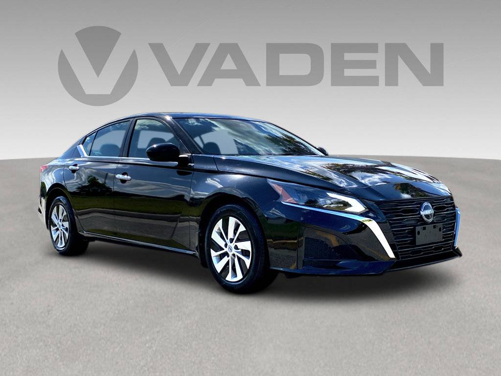 2023 Nissan Altima S — Sedan — 9,855 mi — Hinesville, GA