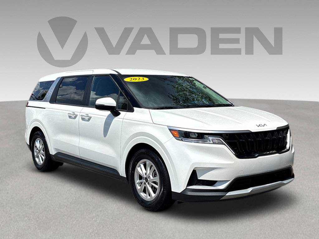 2023 Kia Carnival LXS — Minivan — 68,111 mi — Hinesville, GA