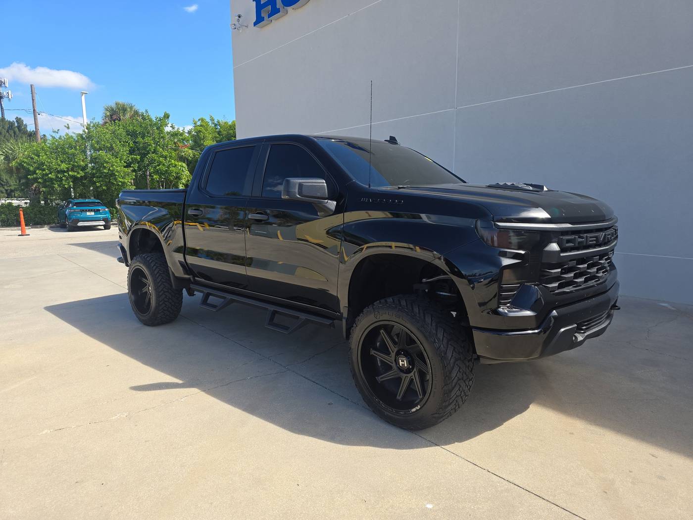 2023 Chevrolet Silverado 1500 Custom — Pickup Truck — 25,308 mi — Bradenton, FL