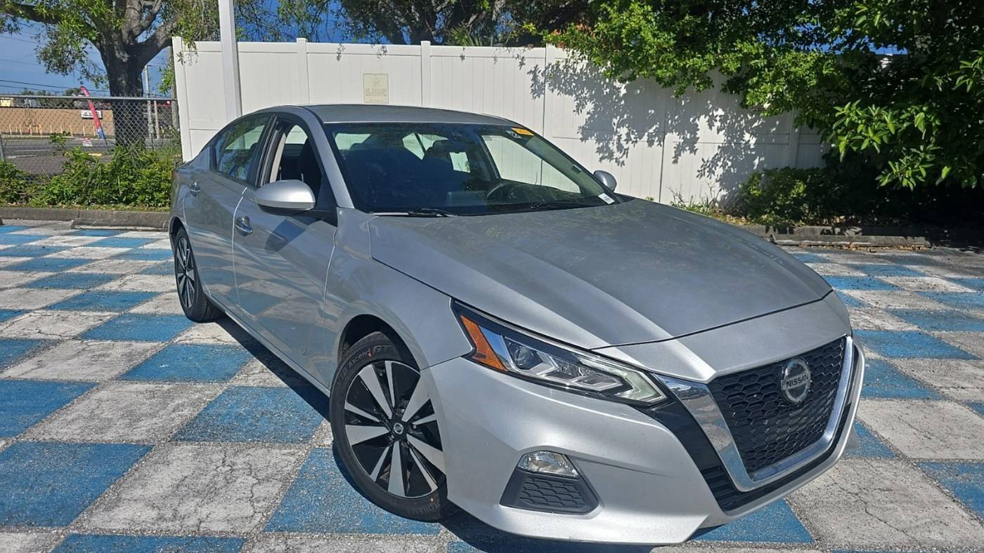 2022 Nissan Altima SV — Sedan — 61,880 mi — Bradenton, FL