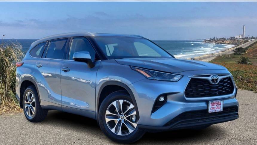 2022 Toyota Highlander XLE — SUV — 50,554 mi — Carlsbad, CA