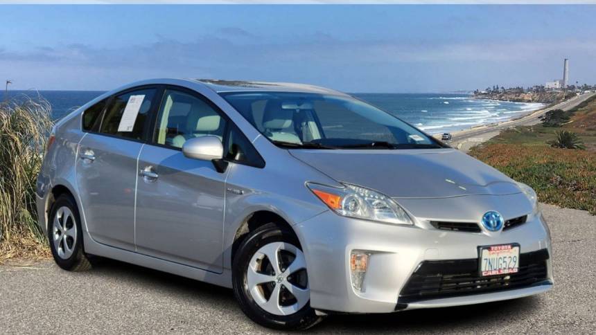 2013 Toyota Prius Three — Sedan — 75,225 mi — Carlsbad, CA