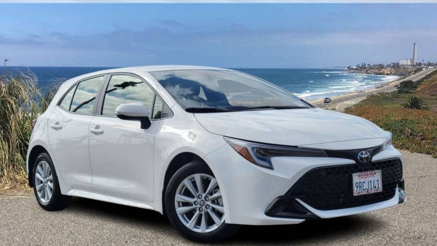 2025 Toyota Corolla Hatchback SE — Hatchback — 2,045 mi — Carlsbad, CA