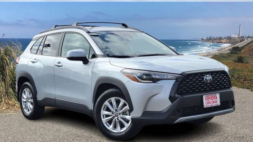 2024 Toyota Corolla Cross LE — SUV — 1,822 mi — Carlsbad, CA