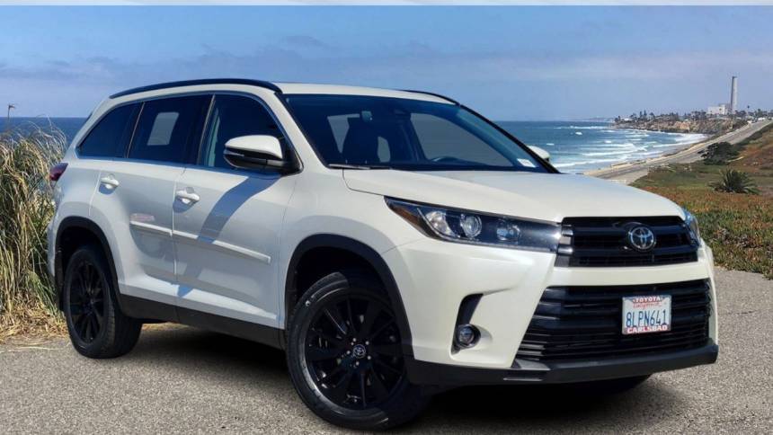 2019 Toyota Highlander SE V6 — SUV — 35,880 mi — Carlsbad, CA