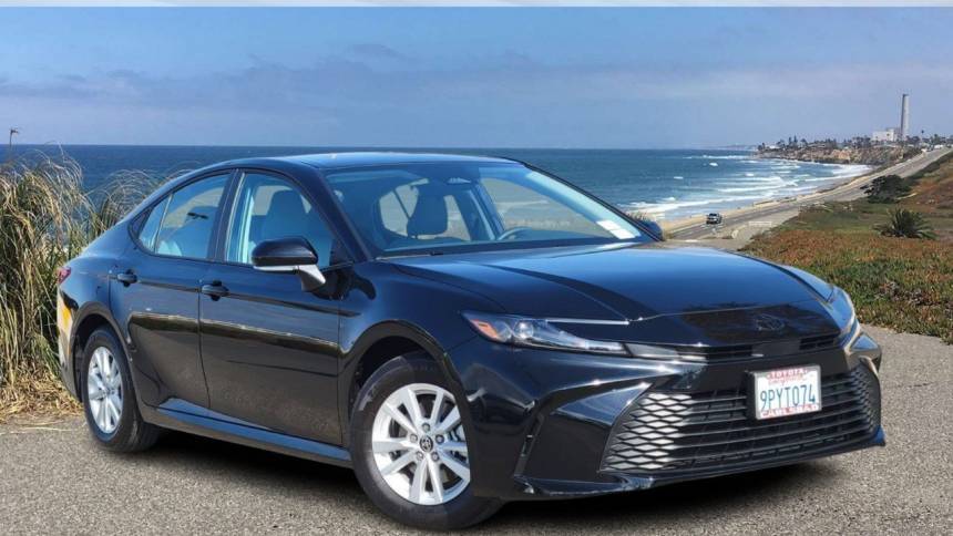 2025 Toyota Camry LE — Sedan — 294 mi — Carlsbad, CA