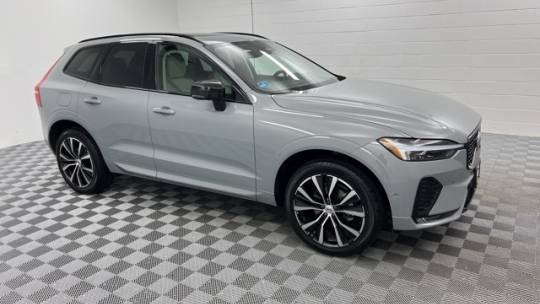 2025 Volvo XC60 B5 Plus Dark Theme