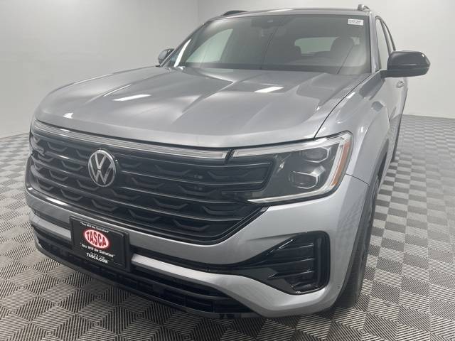2025 Volkswagen Atlas Cross Sport SEL R-Line Black — SUV — 308 mi — Cranston, RI