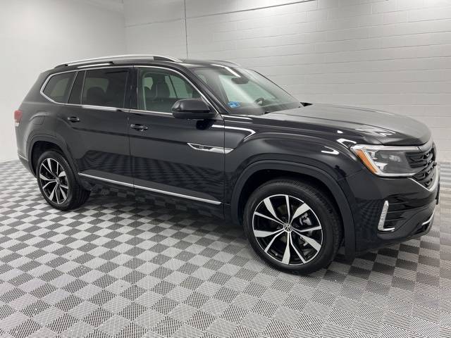 2024 Volkswagen Atlas SEL Premium R-Line — SUV — 4,828 mi — Cranston, RI