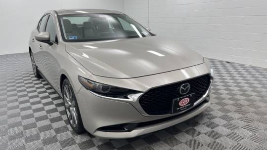 2022 Mazda Mazda3 Premium — Sedan — 30,885 mi — Cranston, RI