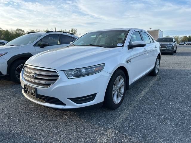 2015 Ford Taurus SEL — Sedan — 75,145 mi — Cranston, RI