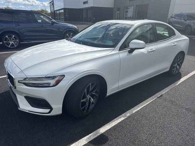 2020 Volvo S60 Momentum — Sedan — 24,282 mi — Cranston, RI