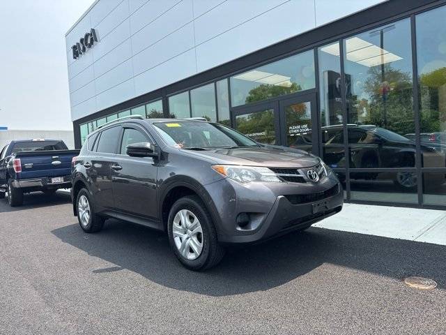 2015 Toyota RAV4 LE — SUV — 94,868 mi — Seekonk, MA