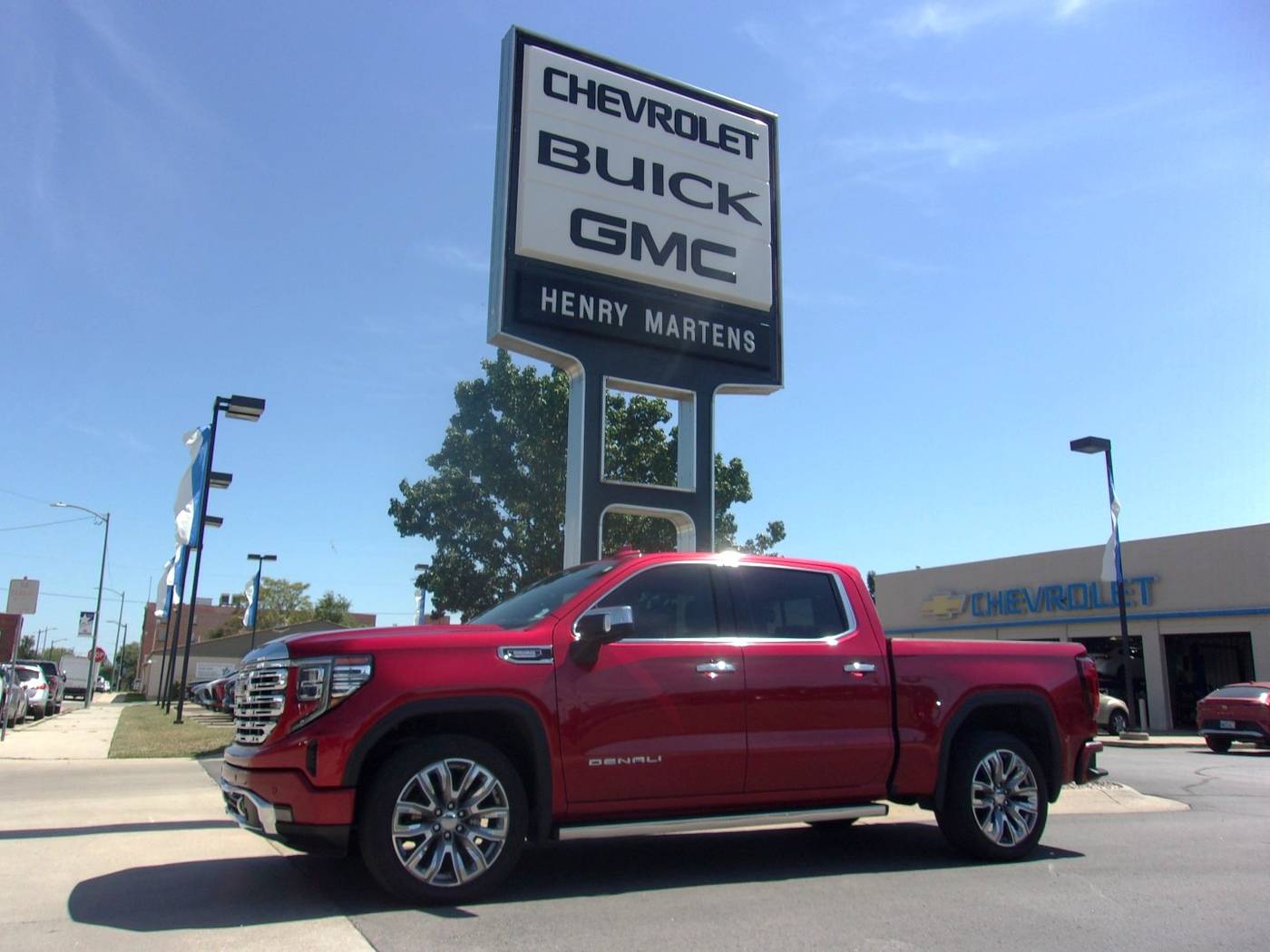 2024 GMC Sierra 1500 Denali — Pickup Truck — 9,508 mi — Leavenworth, KS