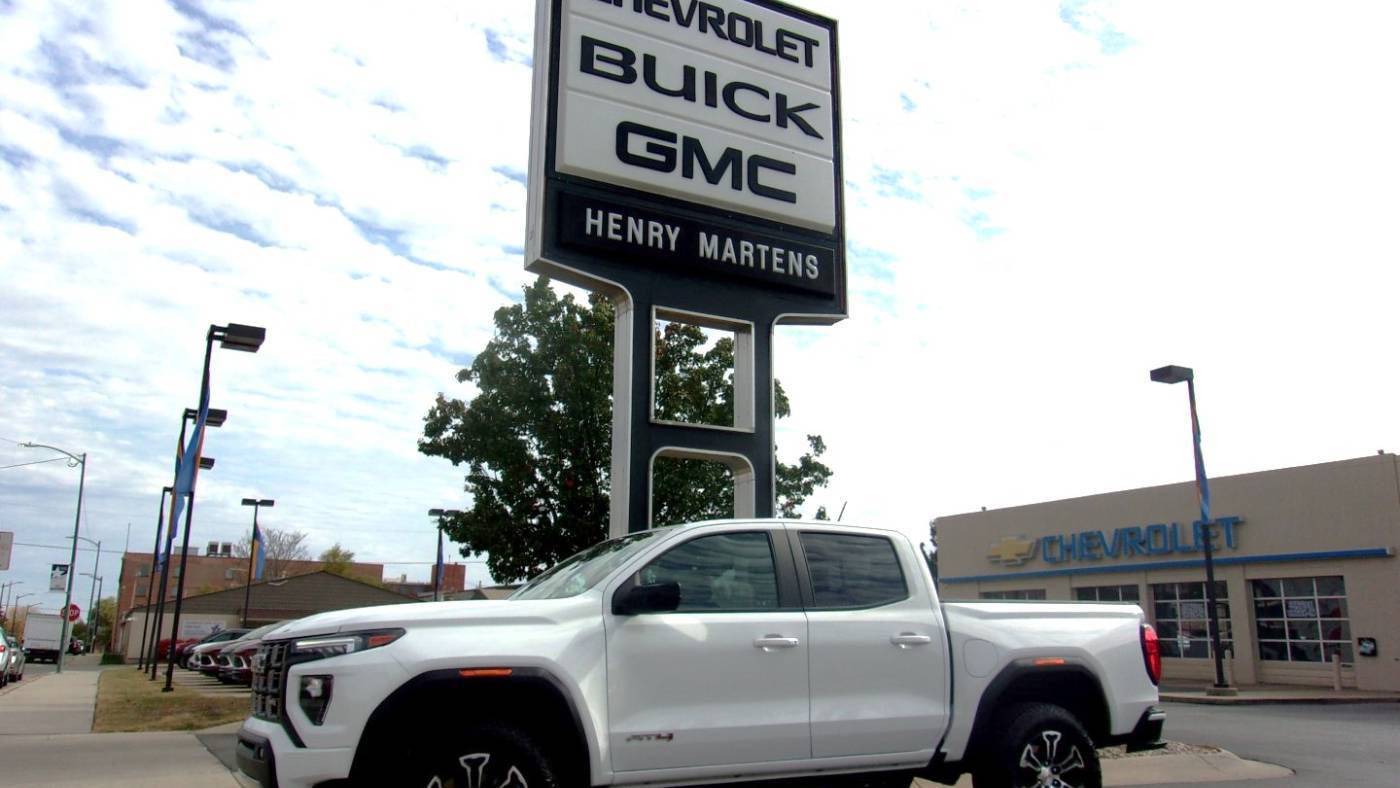 2023 GMC Canyon AT4 — Pickup Truck — 20,260 mi — Leavenworth, KS