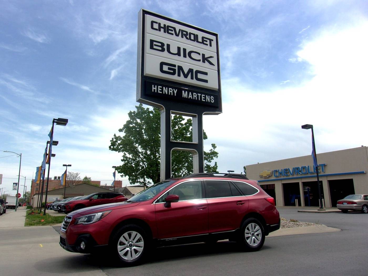2018 Subaru Outback 2.5i Premium — SUV — 63,120 mi — Leavenworth, KS