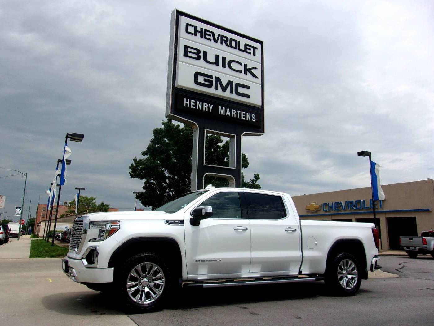2020 GMC Sierra 1500 Denali — Pickup Truck — 95,881 mi — Leavenworth, KS