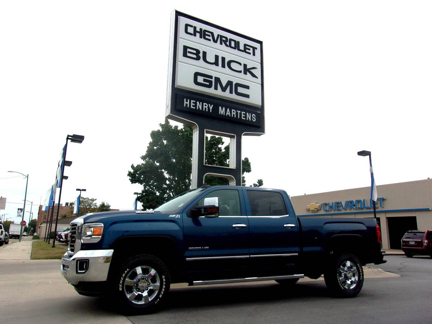 2019 GMC Sierra 3500HD SLT — Pickup Truck — 94,721 mi — Leavenworth, KS