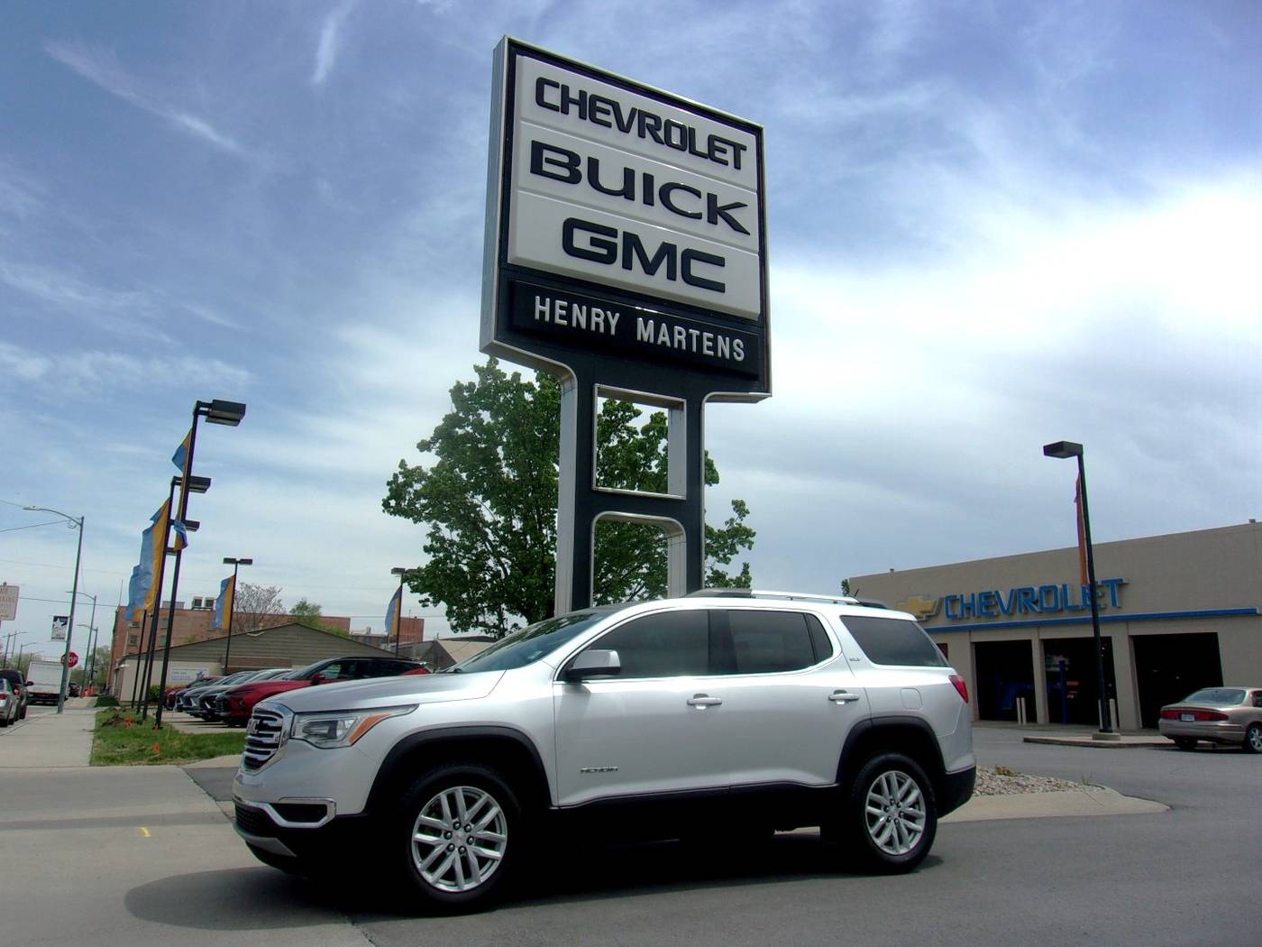 2018 GMC Acadia SLT — SUV — 84,984 mi — Leavenworth, KS