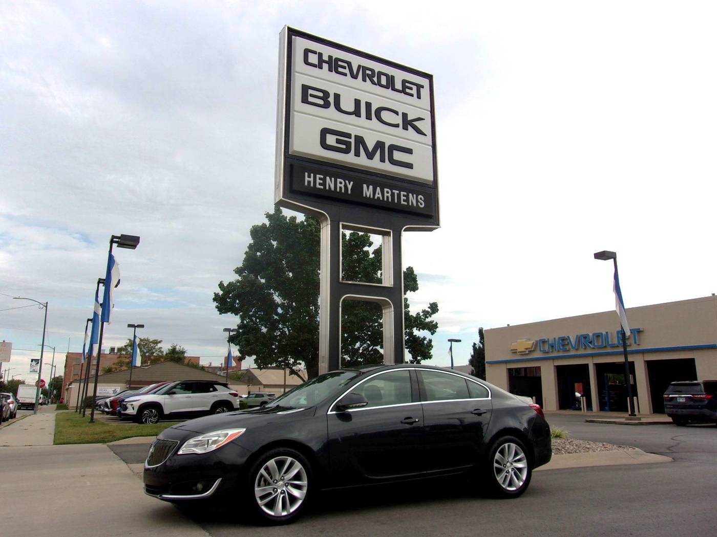 2015 Buick Regal Regal — Sedan — 92,297 mi — Leavenworth, KS