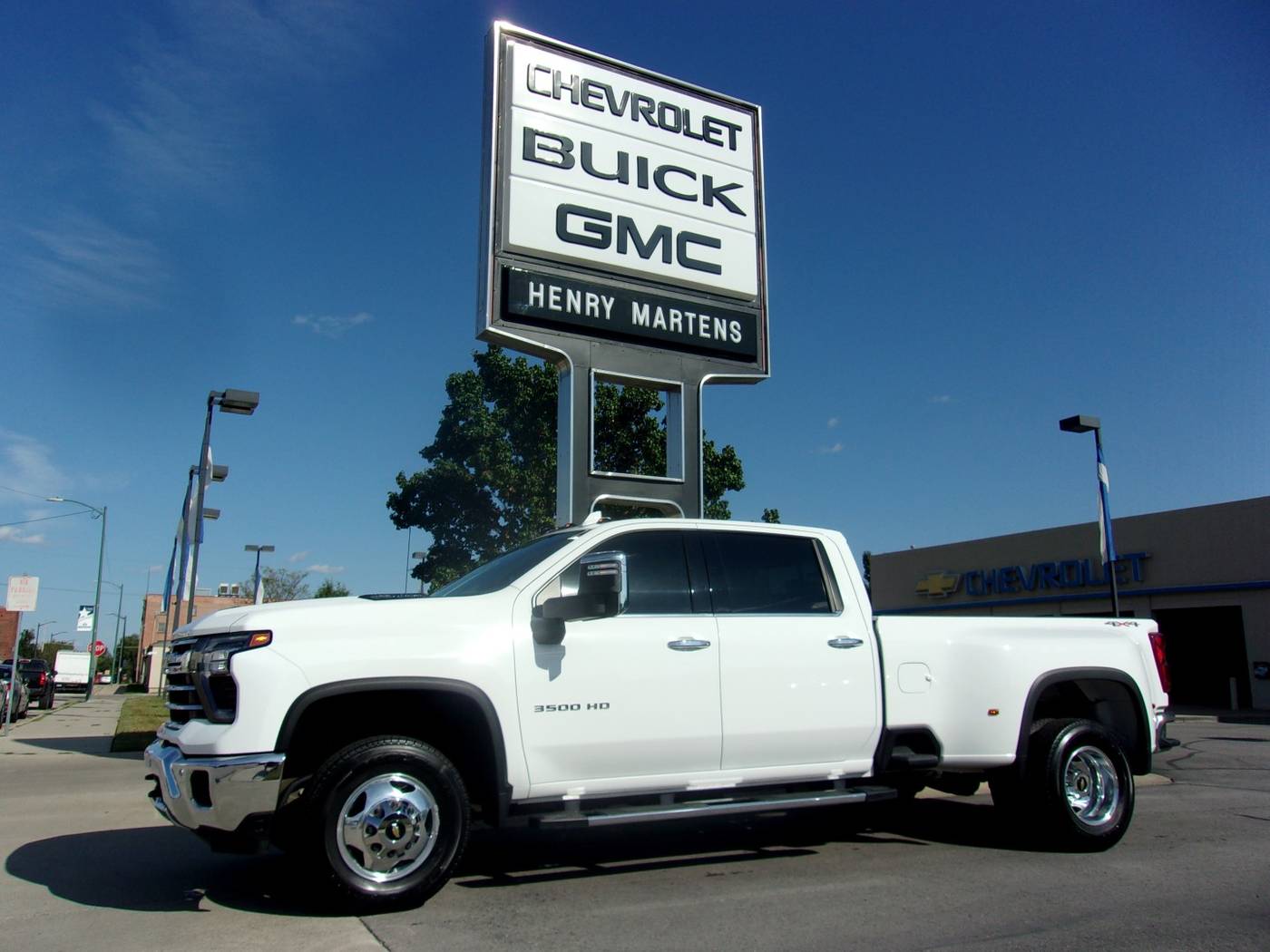 2024 Chevrolet Silverado 3500HD LTZ — Pickup Truck — 91,147 mi — Leavenworth, KS