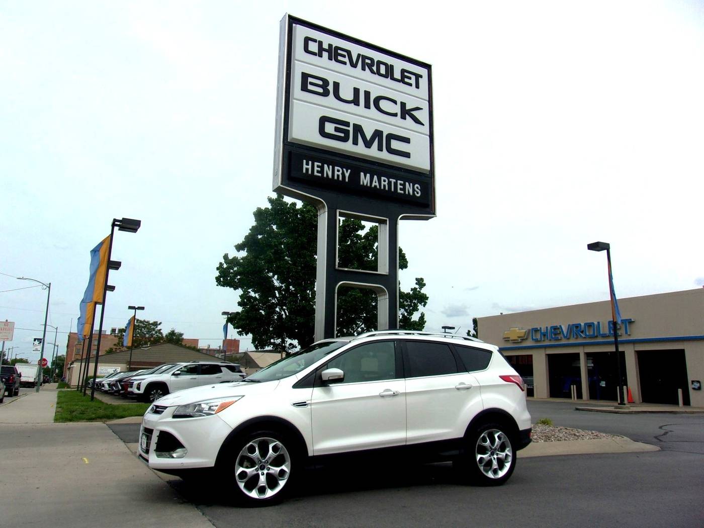2014 Ford Escape Titanium — SUV — 64,654 mi — Leavenworth, KS