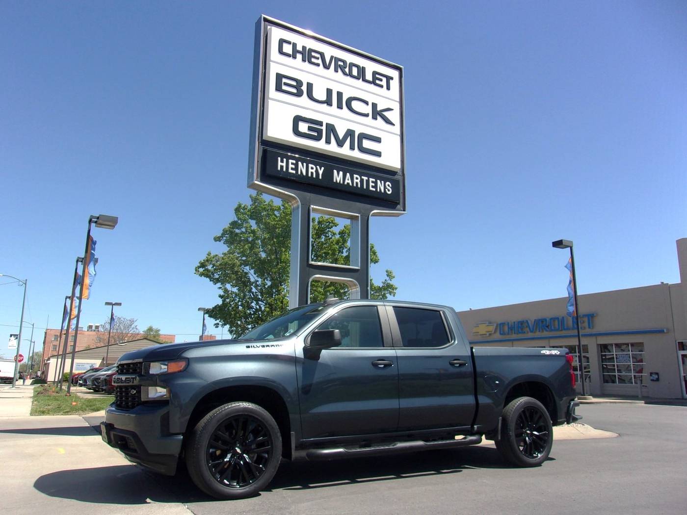 2020 Chevrolet Silverado 1500 Custom — Pickup Truck — 28,754 mi — Leavenworth, KS