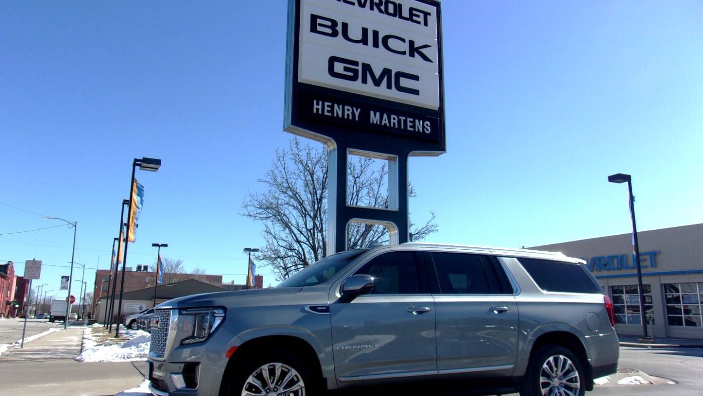 2023 GMC Yukon Denali — SUV — 17,531 mi — Leavenworth, KS